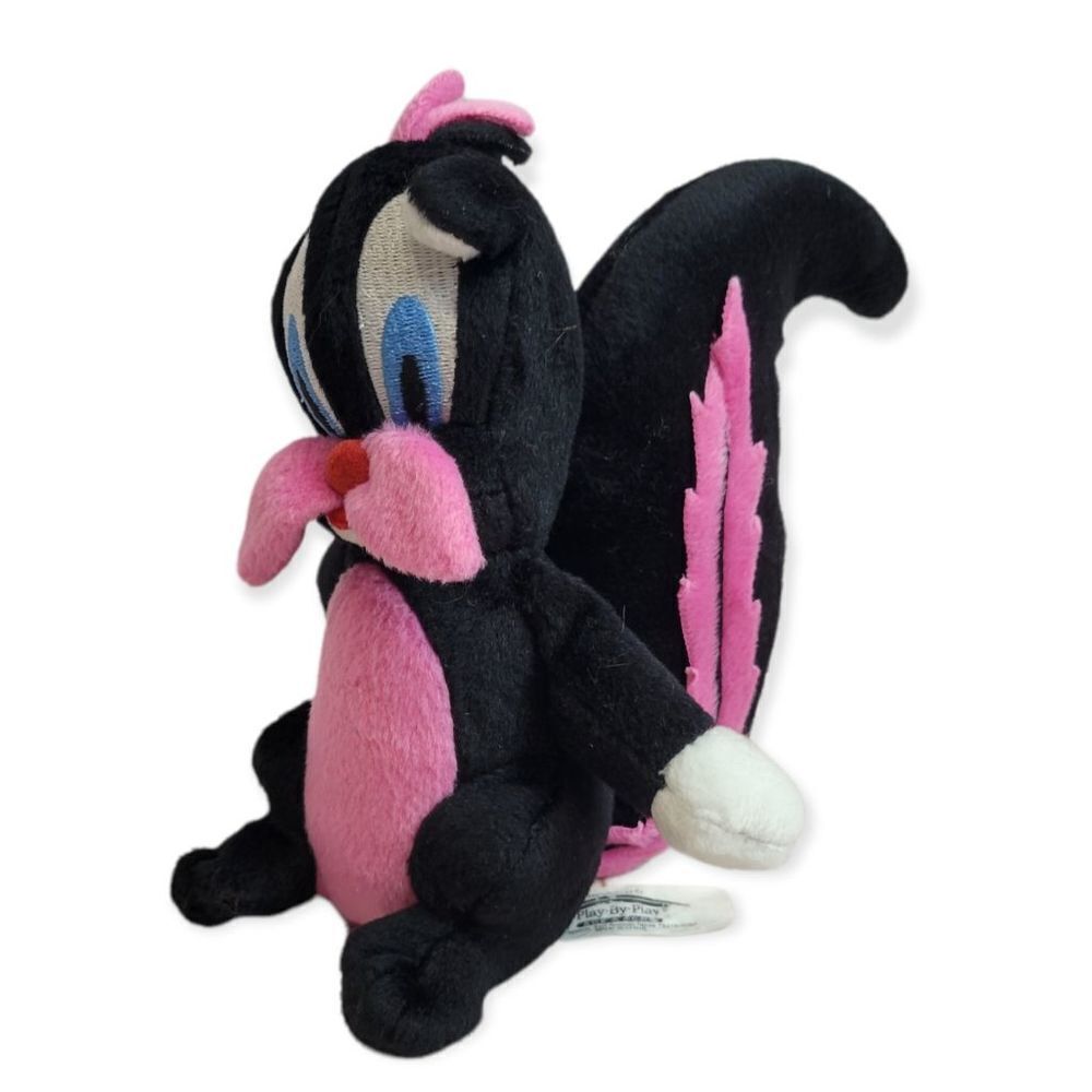 Play by Play skunk 9"